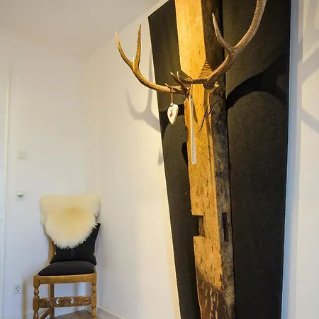 Alpenhirsch *
